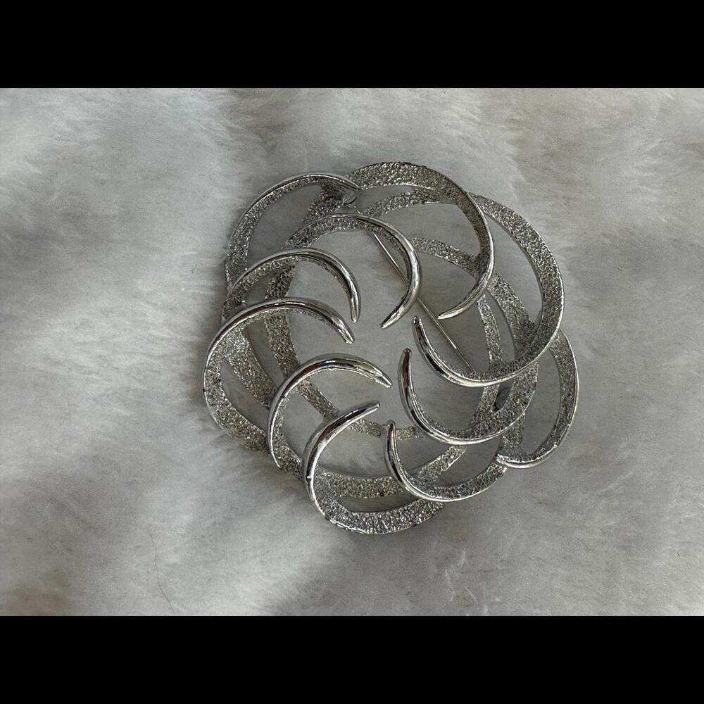 Vintage silver Brooch